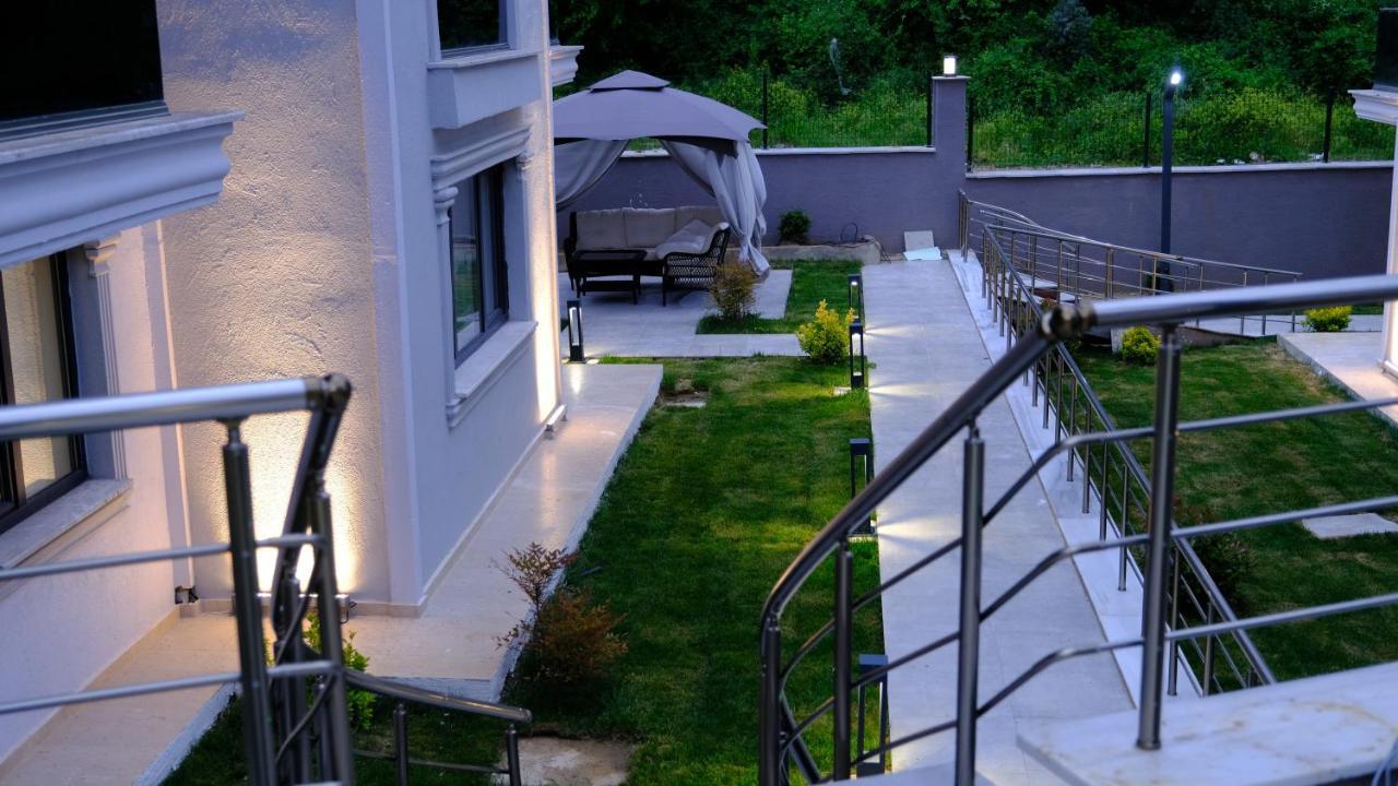 Aparthotel Flower City Suits Yalova  Exterior foto