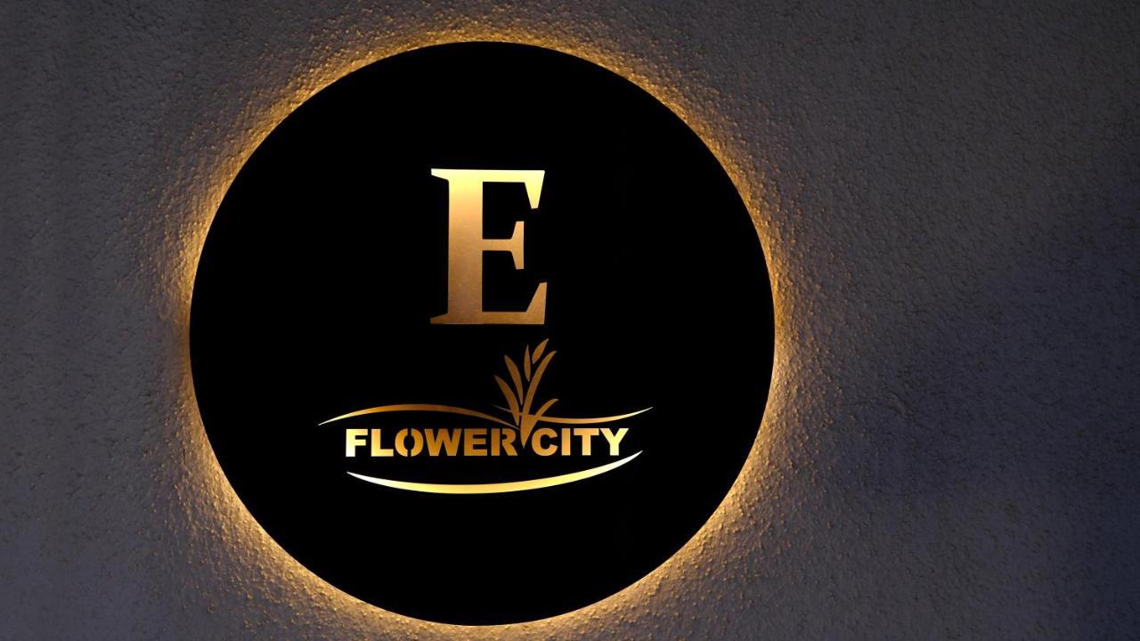 Aparthotel Flower City Suits Yalova  Exterior foto