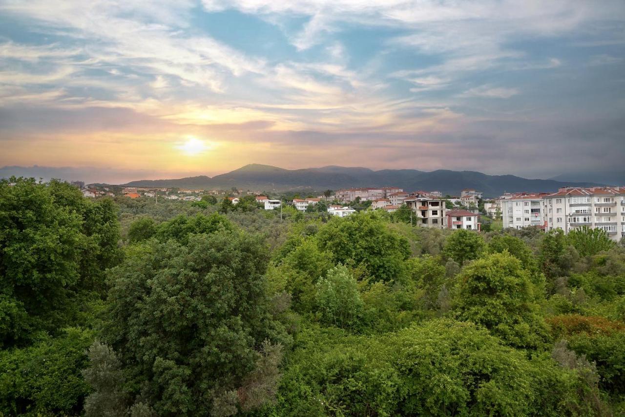 Aparthotel Flower City Suits Yalova  Exterior foto